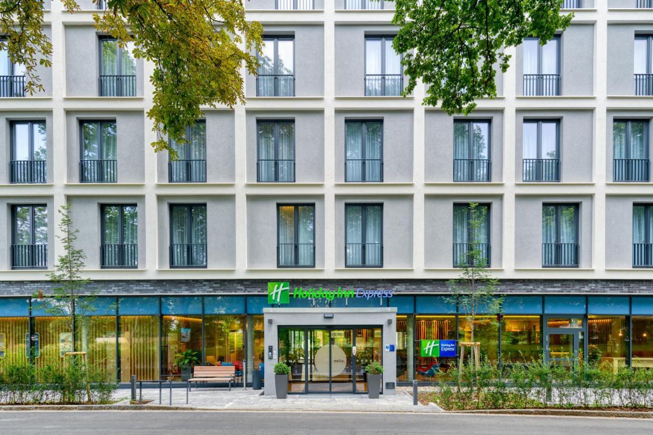 Holiday Inn Express Goettingen By Ihg Ngoại thất bức ảnh