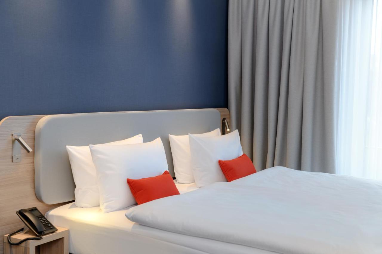 Holiday Inn Express Goettingen By Ihg Ngoại thất bức ảnh
